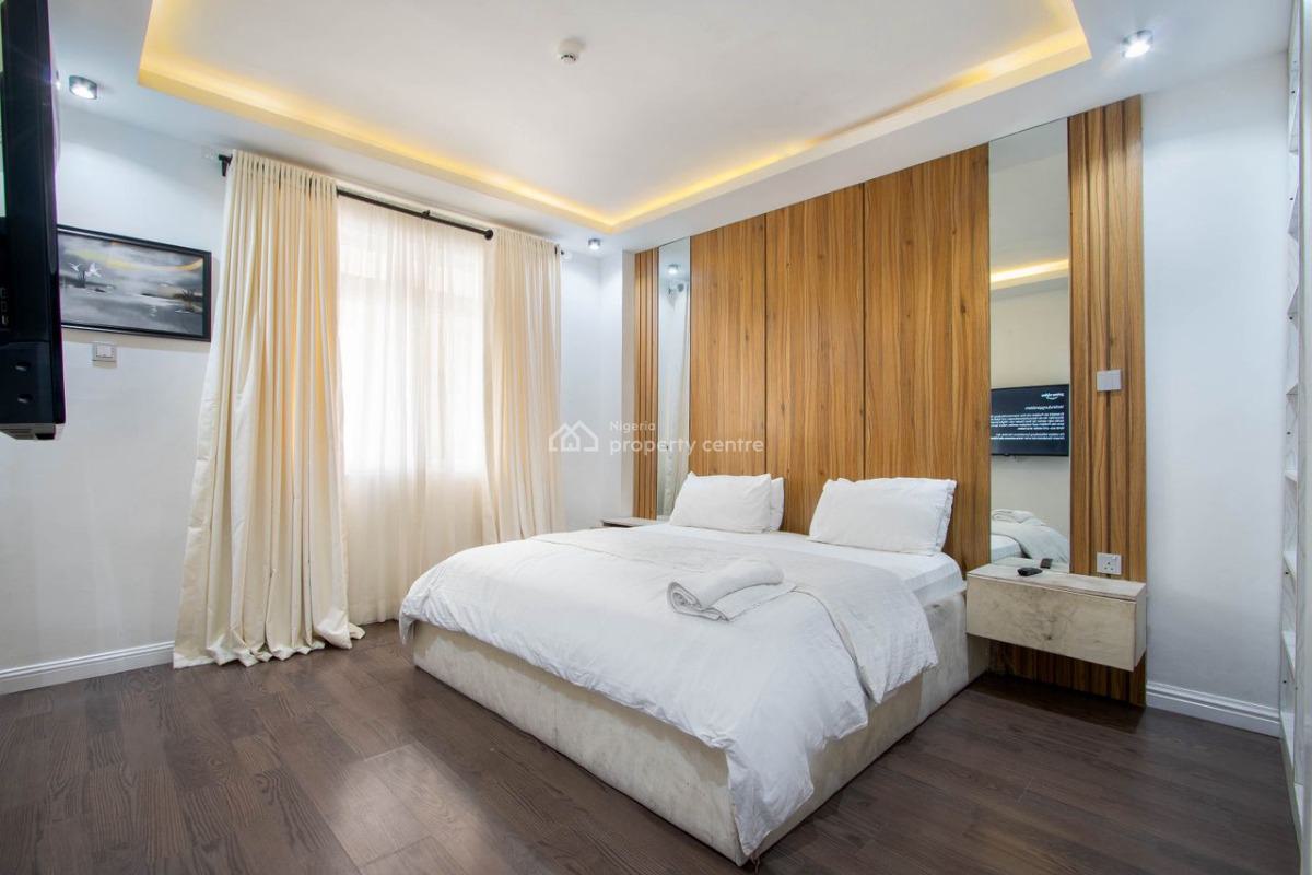 Luxury 3 Bedroom Apartment, Lekki Phase 1, Lekki, Lagos, Flat / Apartment Short Let