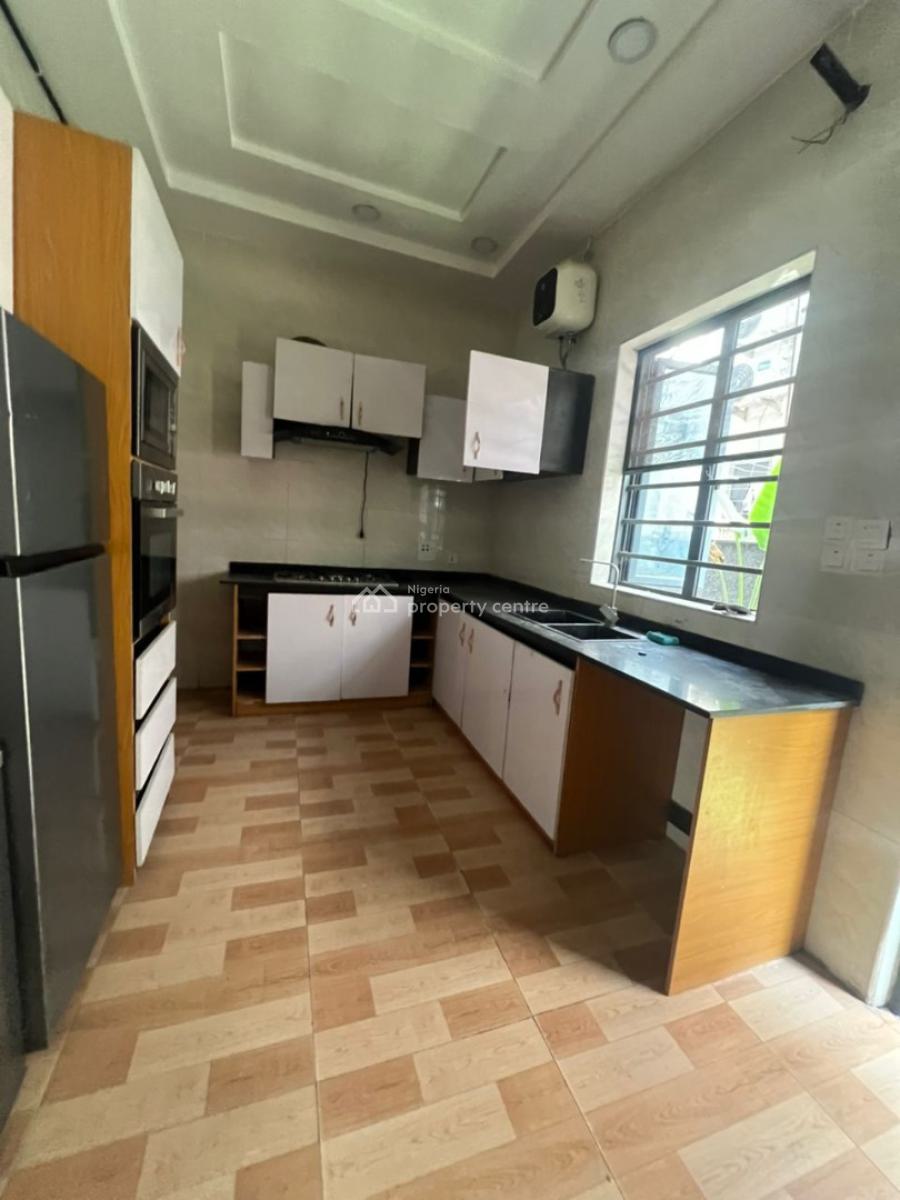 Spacious 4 Bedroom Terraced Duplex with Inverter, Curtains, & Oven, Emcel Gardens Estate, Orchid, Lekki, Lagos, Terraced Duplex for Rent