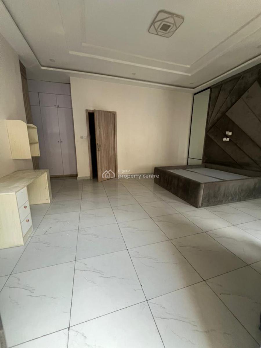 Spacious 4 Bedroom Terraced Duplex with Inverter, Curtains, & Oven, Emcel Gardens Estate, Orchid, Lekki, Lagos, Terraced Duplex for Rent