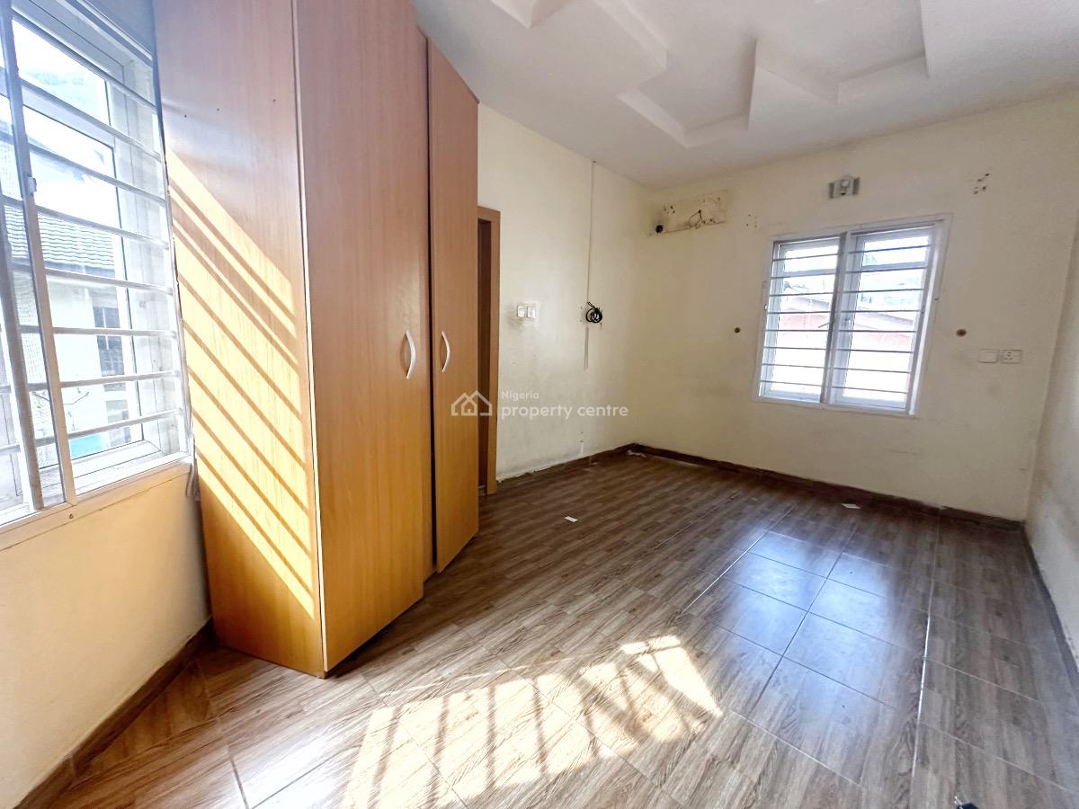 Luxury 2 Bedroom Apartment, Omole Extension, Omole Phase 2, Ikeja, Lagos, Flat / Apartment for Rent