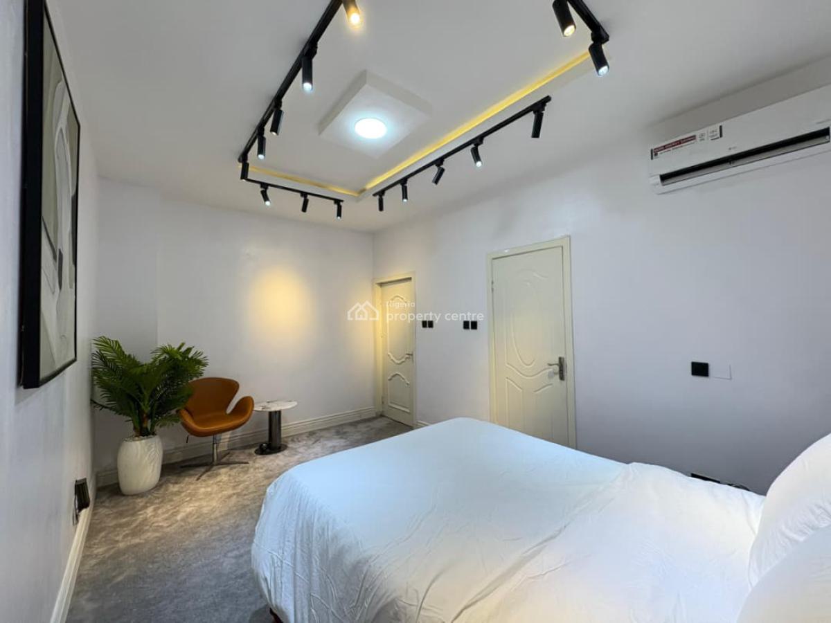 Luxurious and Beautiful, Sinari Daranijo,vi, Victoria Island (vi), Lagos, Mini Flat (room and Parlour) Short Let