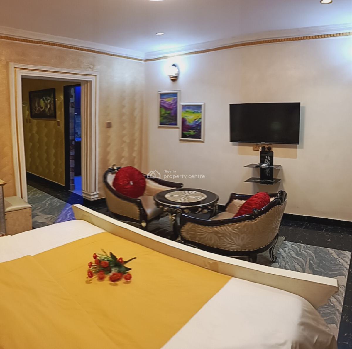 a Luxury Studio Apartment, Opebi, Ikeja, Lagos, Self Contain (single Rooms) Short Let