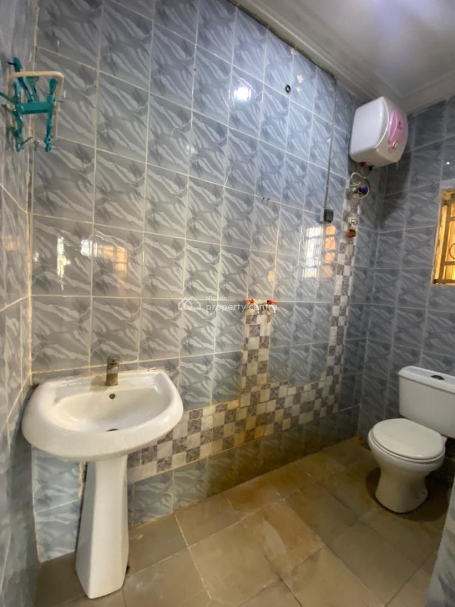 2 Bedroom Flat, Aja’s Bell Estate, Ogombo, Ajah, Lagos, Flat / Apartment for Rent