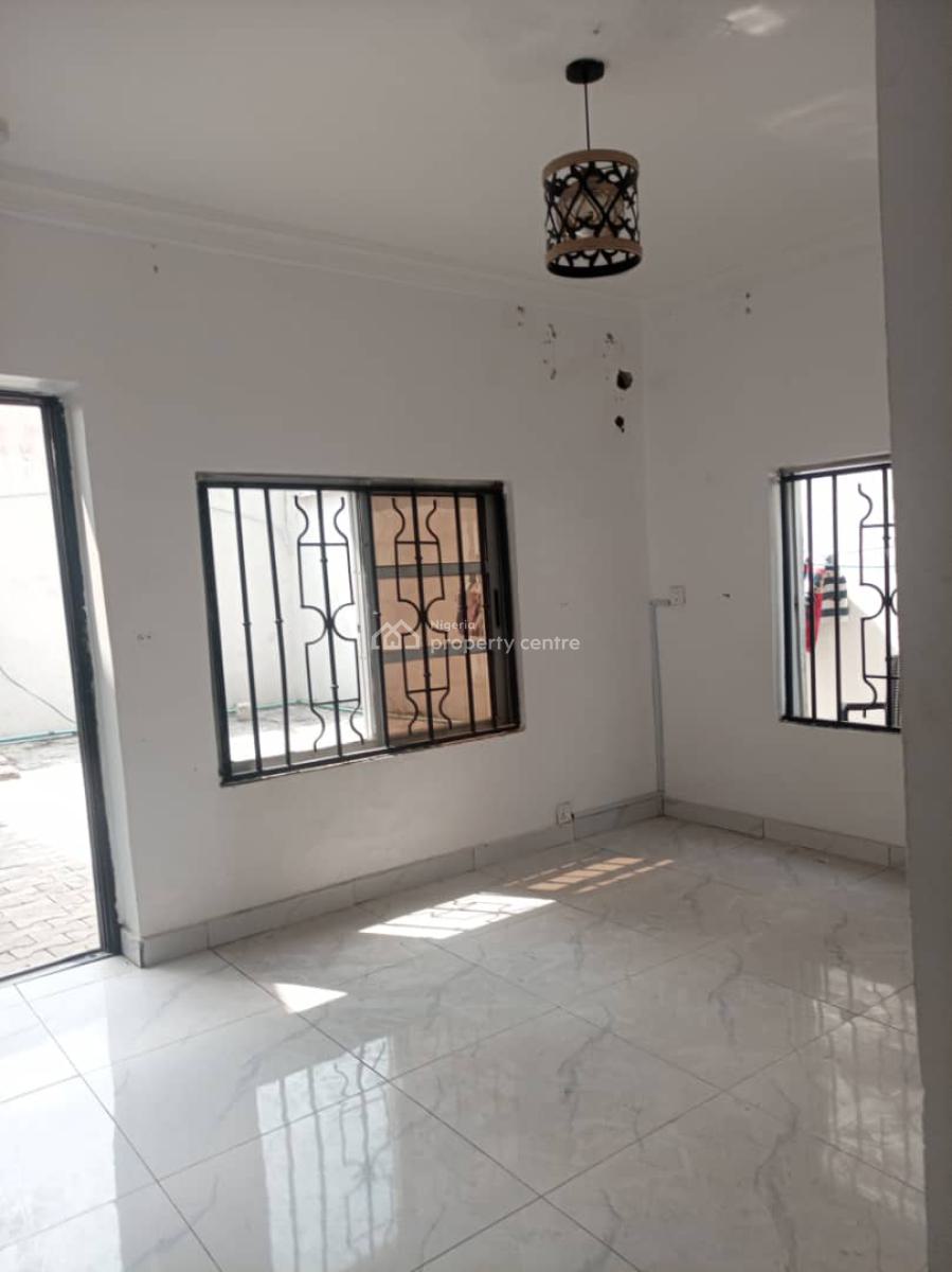 Clean Mini Flat / Room & Parlour Apartment, Conservation Road, Lekki Phase 2, Lekki, Lagos, Mini Flat (room and Parlour) for Rent