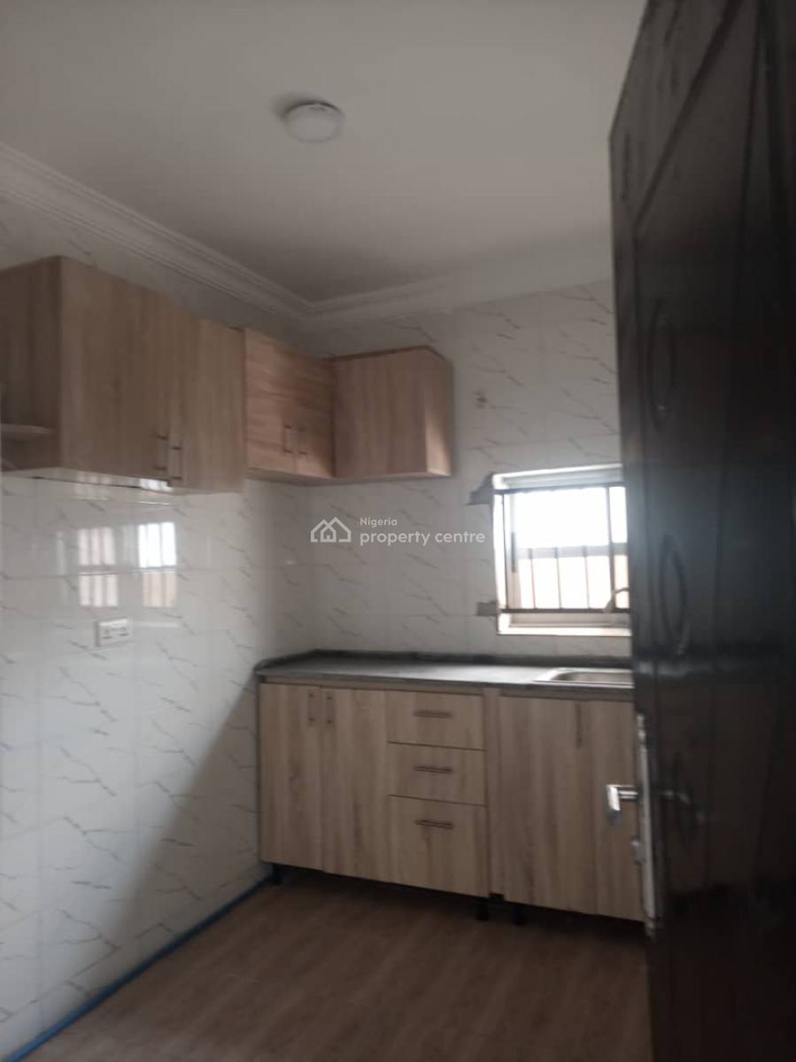 Clean Mini Flat / Room & Parlour Apartment, Conservation Road, Lekki Phase 2, Lekki, Lagos, Mini Flat (room and Parlour) for Rent