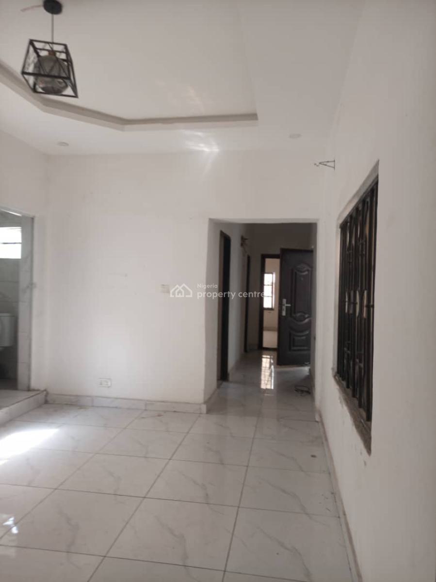 Clean 2 Bedroom Flat / Apartment, Conservation Road, Lekki Phase 2, Lekki, Lagos, Flat / Apartment for Rent