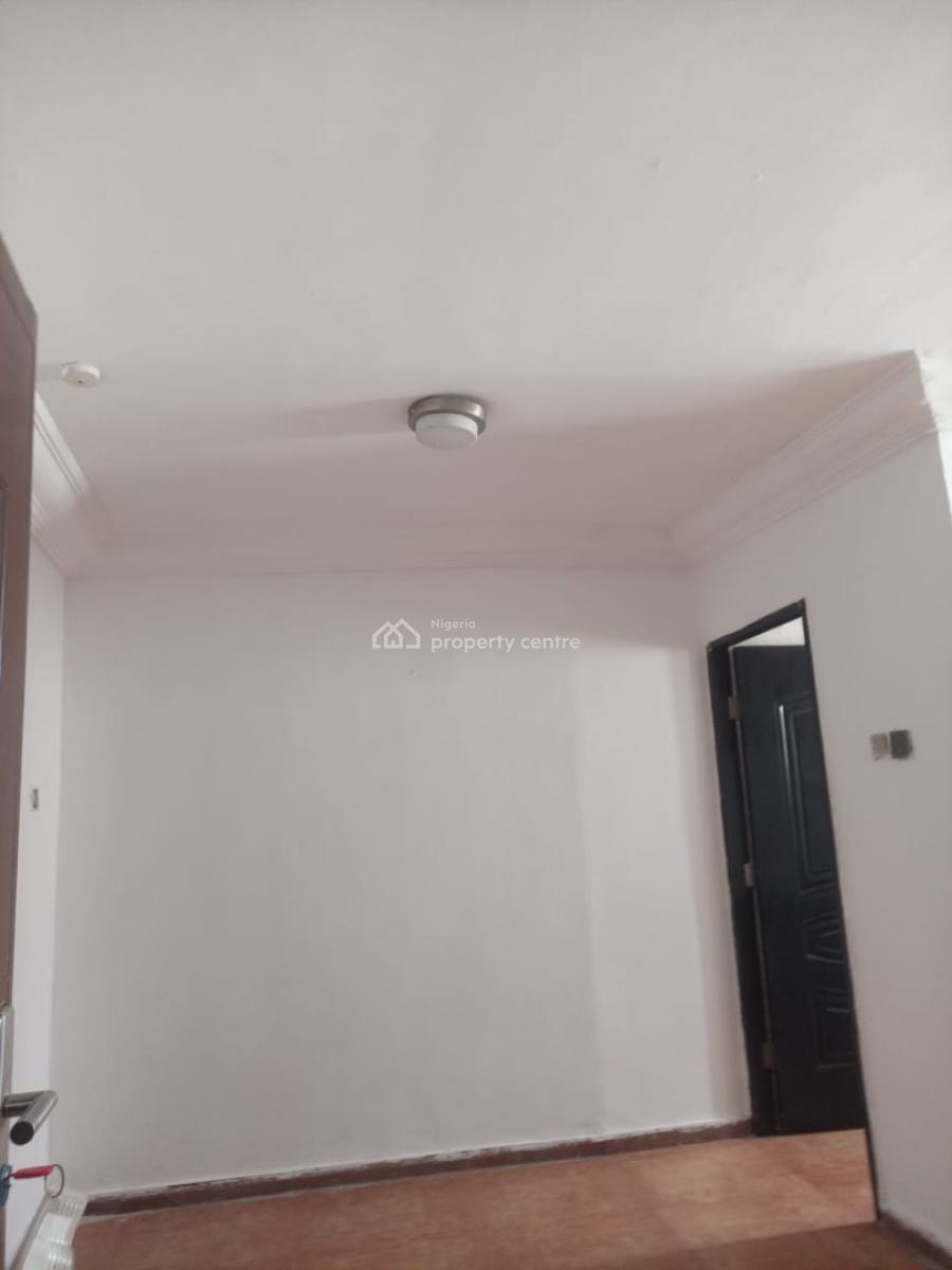 Nice 2 Bedroom Flat / Apartment, Orchid Road Before Orchid Roundabout, Lekki Phase 2, Lekki, Lagos, Flat / Apartment for Rent