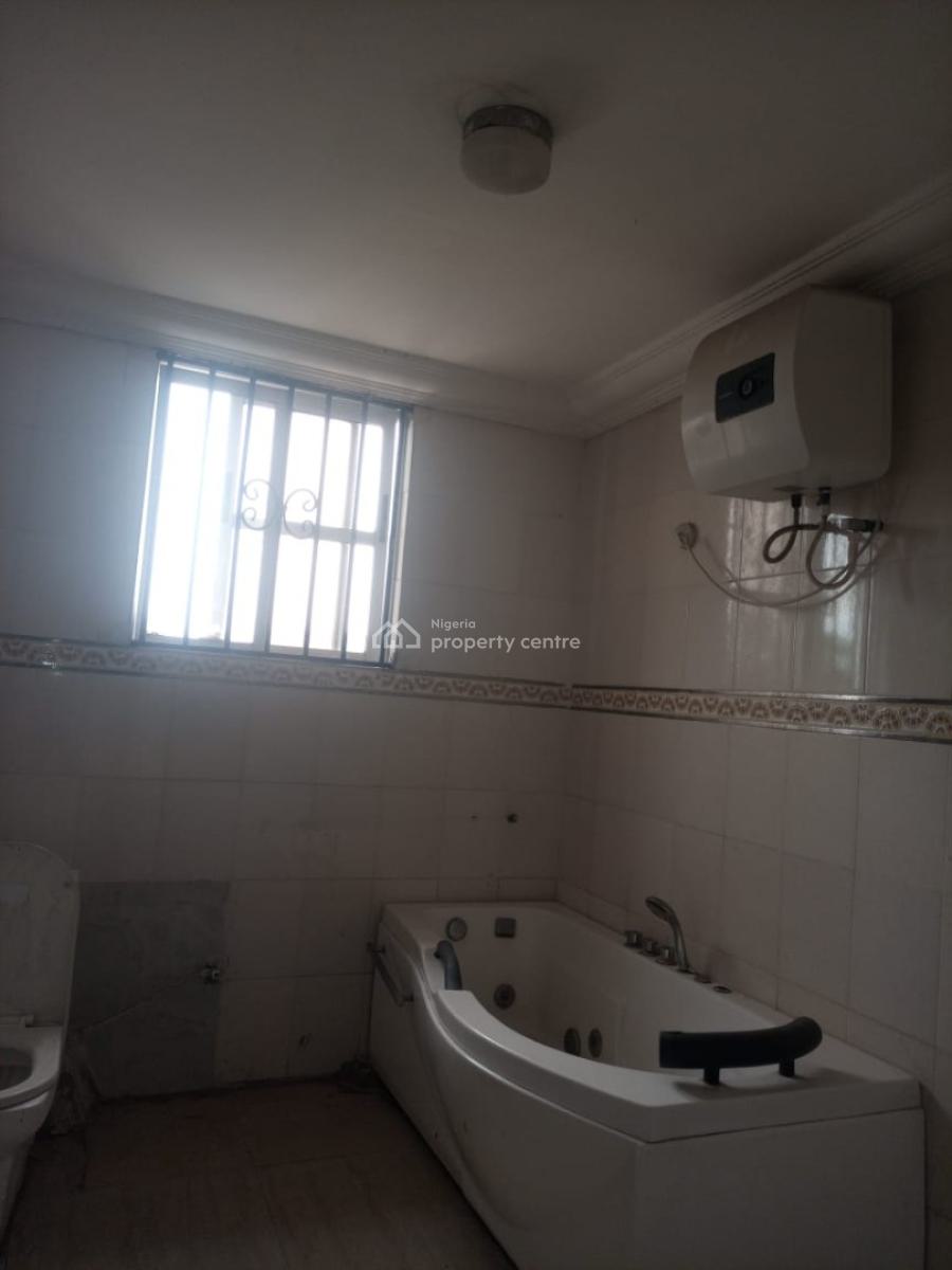 Nice 2 Bedroom Flat / Apartment, Orchid Road Before Orchid Roundabout, Lekki Phase 2, Lekki, Lagos, Flat / Apartment for Rent