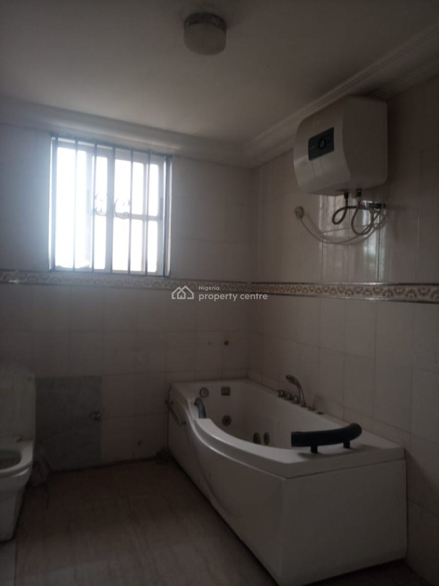 Nice 2 Bedroom Flat / Apartment, Orchid Road Before Orchid Roundabout, Lekki Phase 2, Lekki, Lagos, Flat / Apartment for Rent