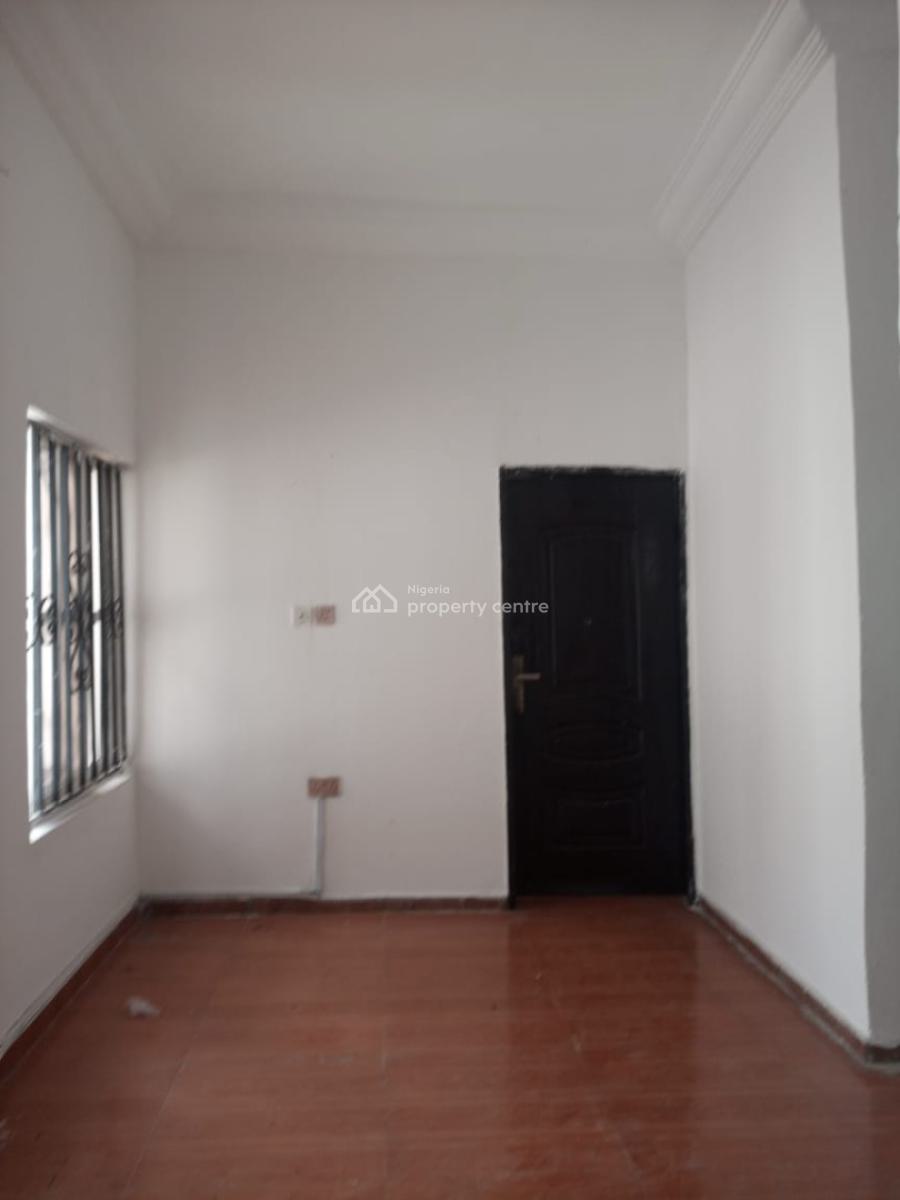 Nice 2 Bedroom Flat / Apartment, Orchid Road Before Orchid Roundabout, Lekki Phase 2, Lekki, Lagos, Flat / Apartment for Rent