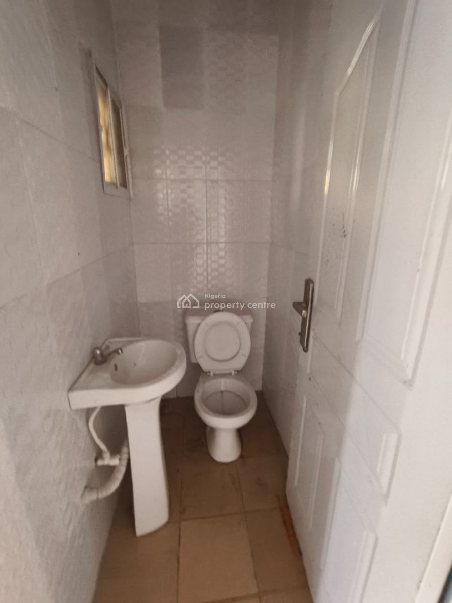 Mini Flat, Emerald Estate, Mobil Road, Ajah, Lagos, Mini Flat (room and Parlour) for Rent