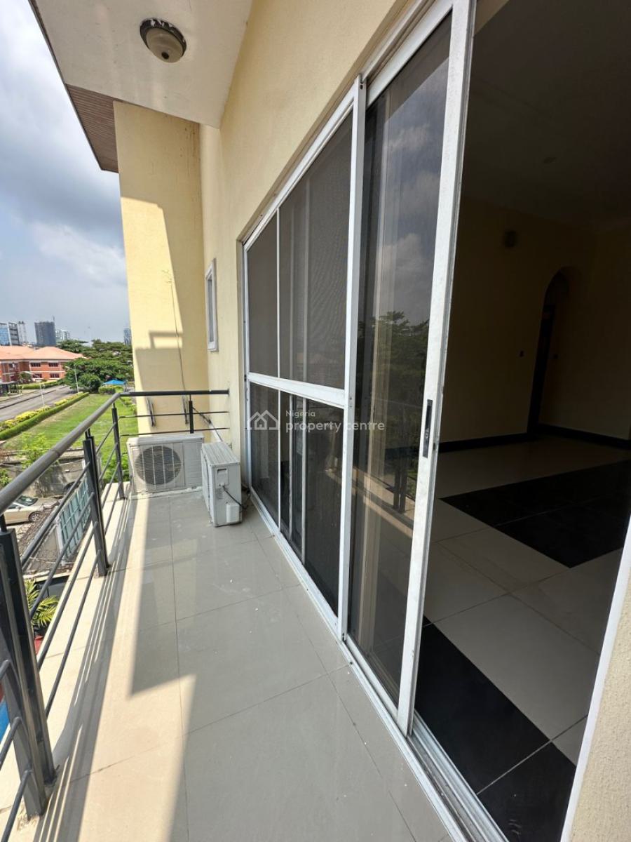 Spacious Well Maintained 3 Bedroom Apartment with Bq on The 3rd Floor, Oniru, Victoria Island (vi), Lagos, Flat / Apartment for Sale