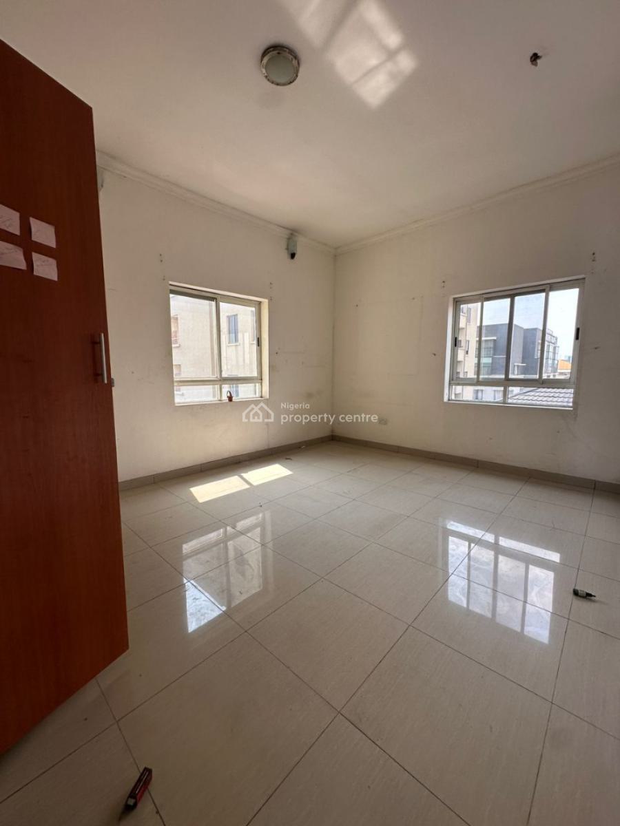 Spacious Well Maintained 3 Bedroom Apartment with Bq on The 3rd Floor, Oniru, Victoria Island (vi), Lagos, Flat / Apartment for Sale