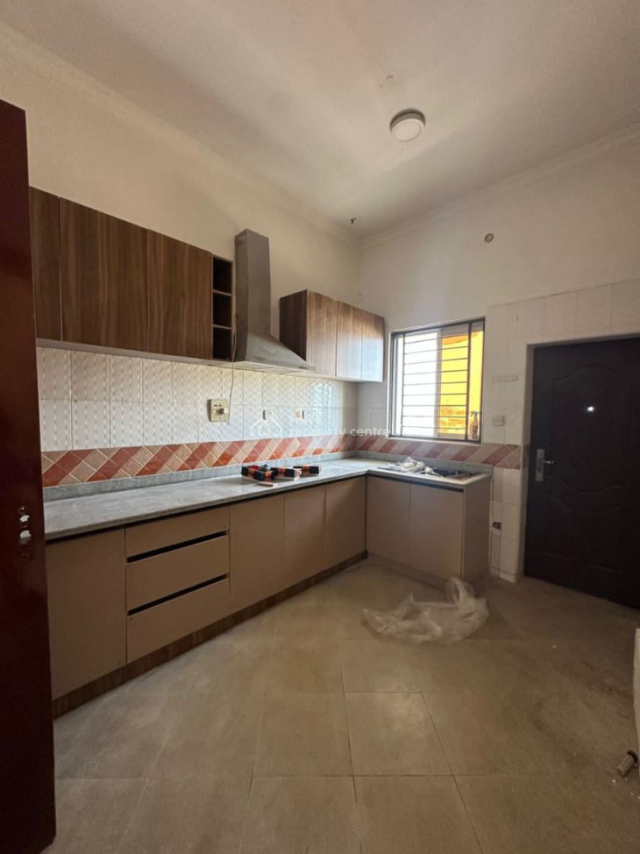 Spacious Well Maintained 3 Bedroom Apartment with Bq on The 3rd Floor, Oniru, Victoria Island (vi), Lagos, Flat / Apartment for Sale