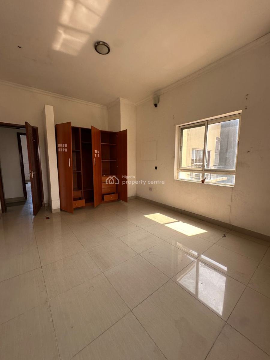 Spacious Well Maintained 3 Bedroom Apartment with Bq on The 3rd Floor, Oniru, Victoria Island (vi), Lagos, Flat / Apartment for Sale