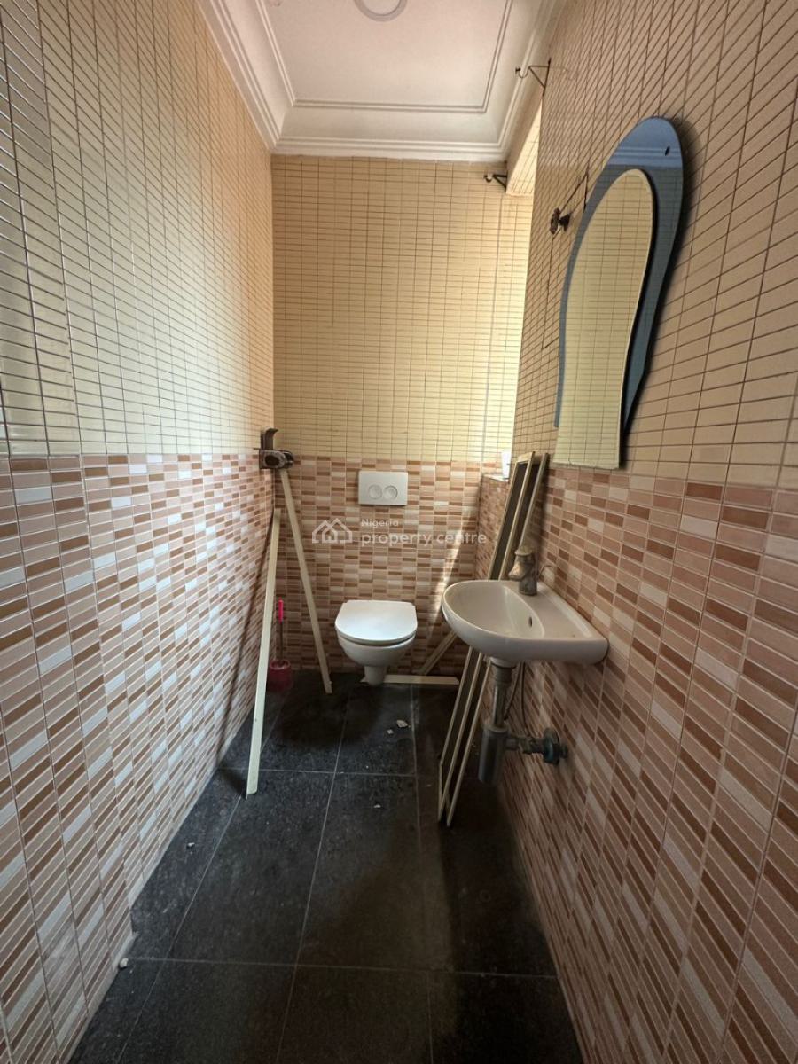 Spacious Well Built 2 Bedroom Apartment with Bq on The 1st Floor, Oniru, Victoria Island (vi), Lagos, Flat / Apartment for Sale