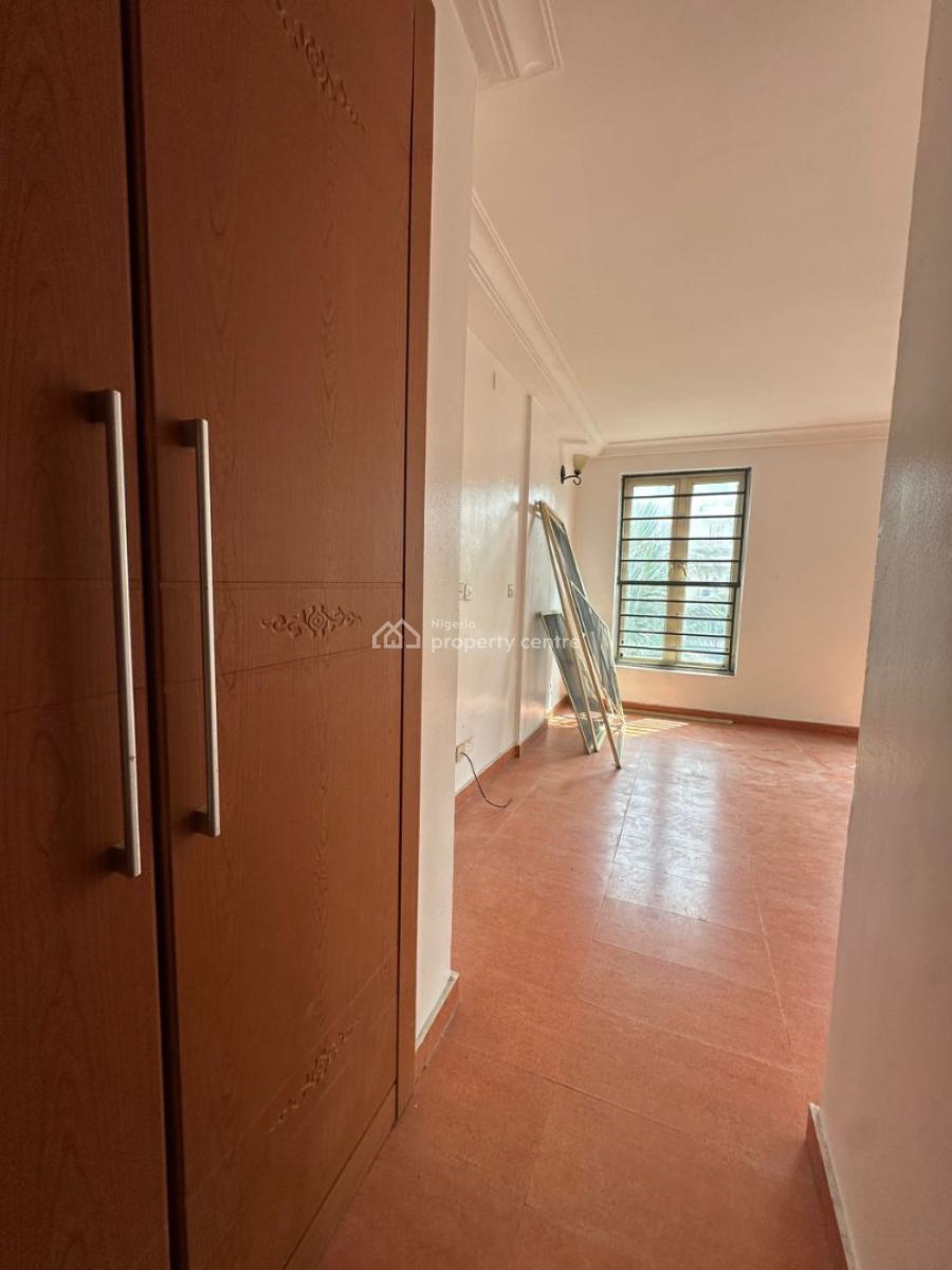 Spacious Well Built 2 Bedroom Apartment with Bq on The 1st Floor, Oniru, Victoria Island (vi), Lagos, Flat / Apartment for Sale