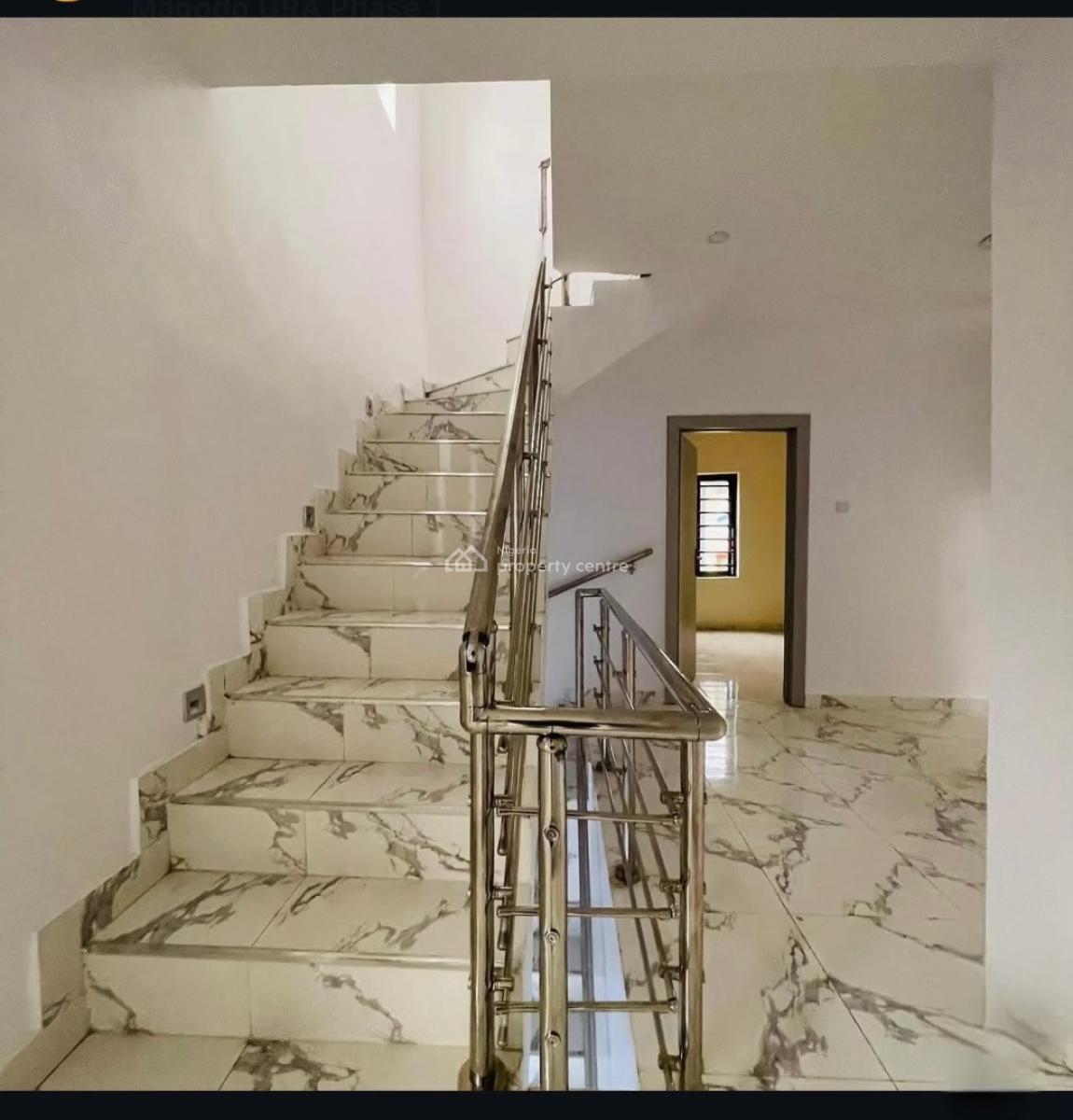 4 Bedroom Spacious  Duplex with a Bq, Ogudu Gra Phases   1, Ogudu, Lagos, Detached Duplex for Sale