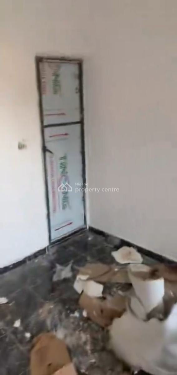 Newly Built Selfcon, Piwoyi Behind Shoprite, Airport Road, Lugbe District, Abuja, Flat / Apartment for Rent