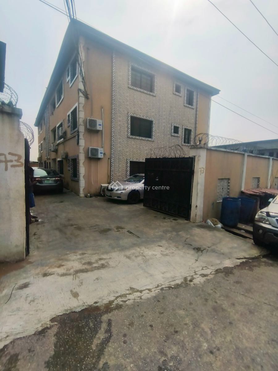 Spacious 6 Units of 3 Bedroom Flat All Rooms En-suite with Guest, Ramat Crescent, Gra, Ogudu, Lagos, Block of Flats for Sale