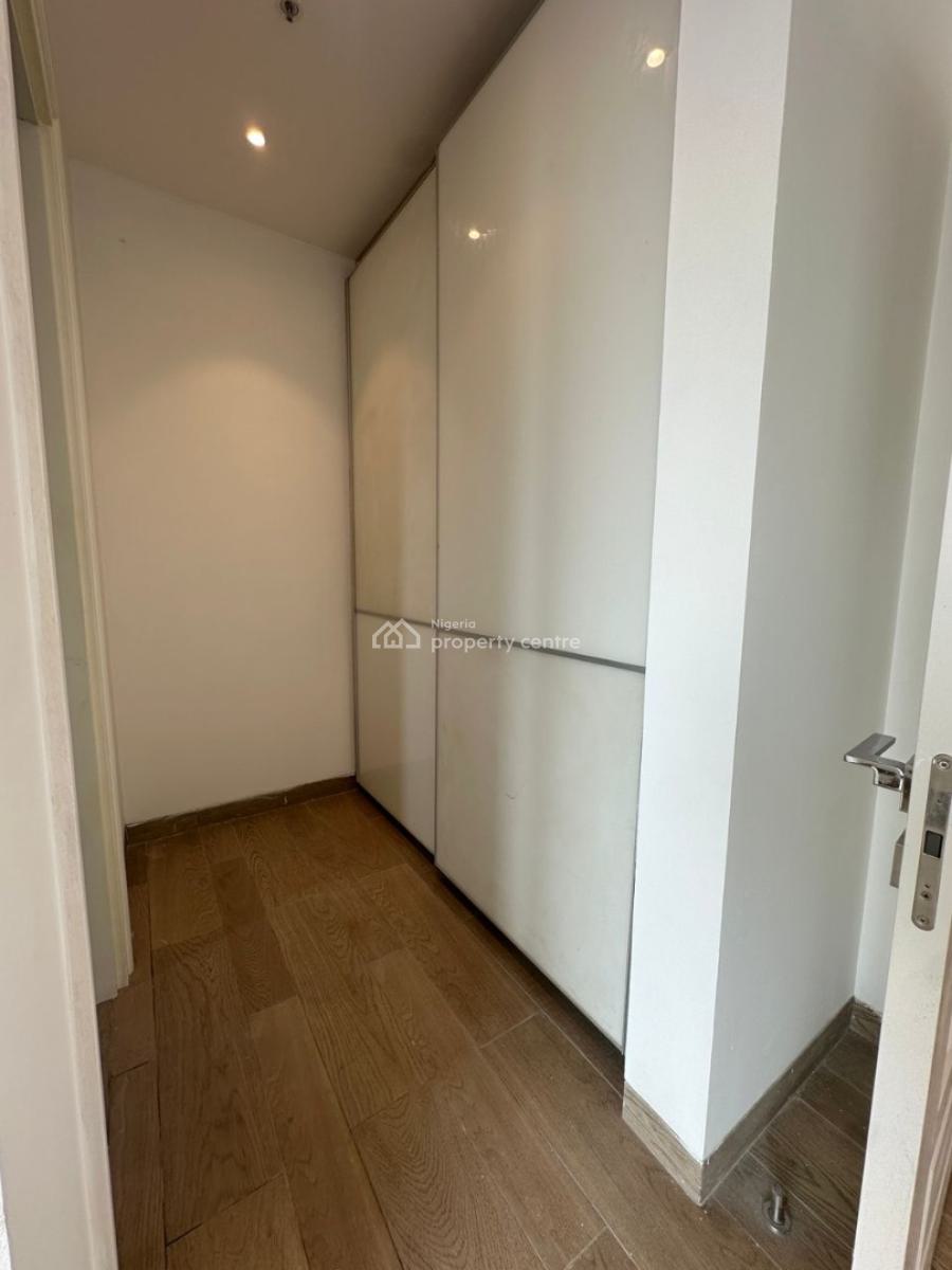 Spacious Luxury 4 Bedroom Apartment with Bq on The 10th Floor, Ikoyi, Lagos, Flat / Apartment for Sale