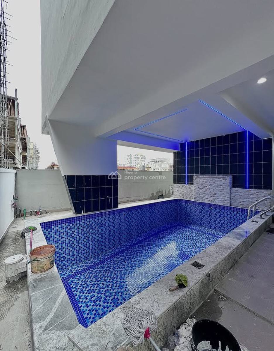 Fully Serviced 2 Bedroom Apartment with Bq, Lekki Phase 1, Lekki, Lagos, Block of Flats for Sale