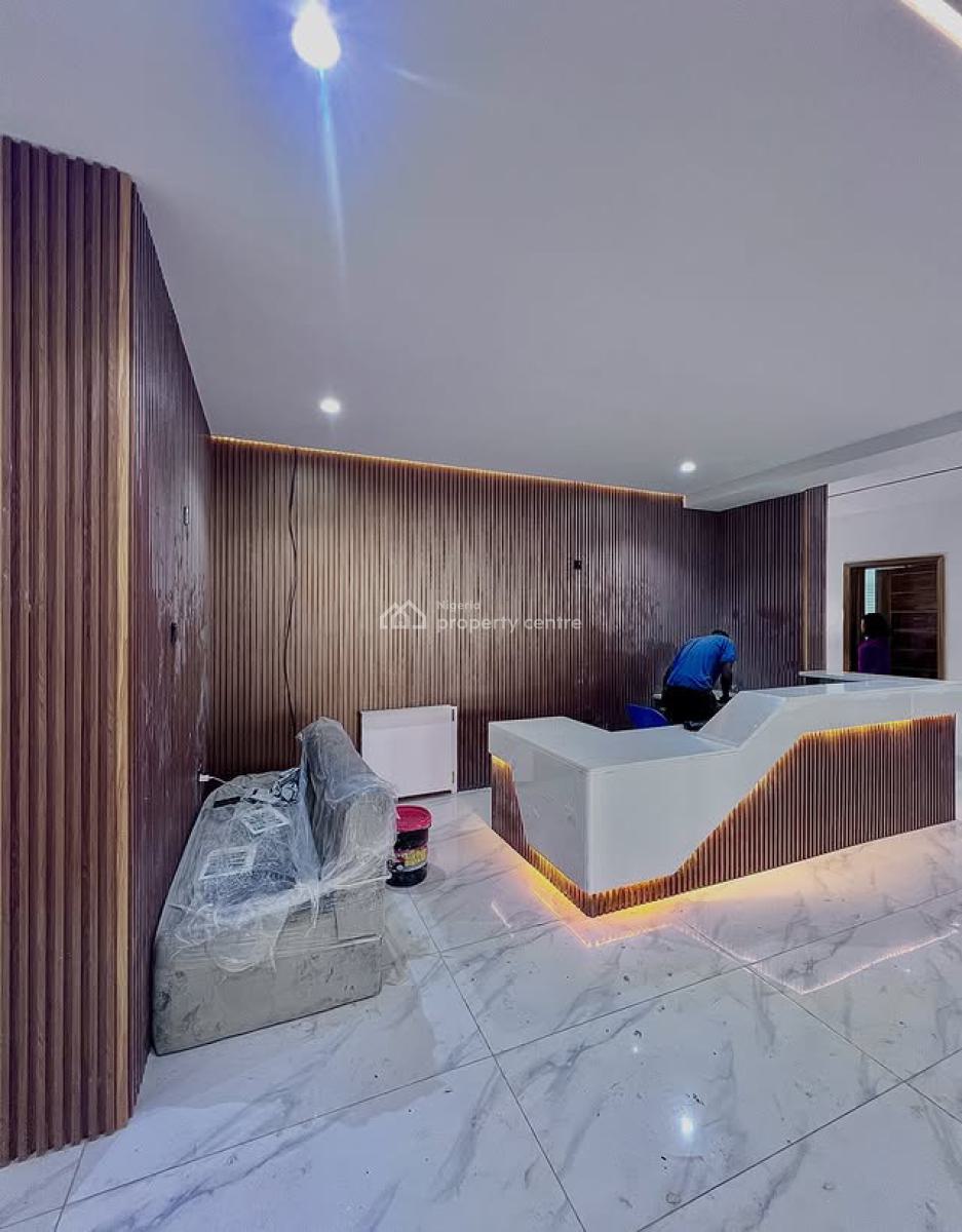 Fully Serviced 2 Bedroom Apartment with Bq, Lekki Phase 1, Lekki, Lagos, Block of Flats for Sale