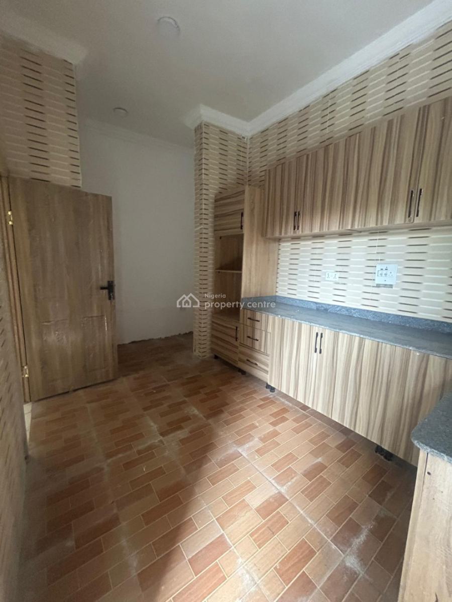 Brand Newly Built Massive Luxury 3 Bedrooms Apartment Upstairs, Salem Ilasan, Ikate, Lekki, Lagos, Flat / Apartment for Rent