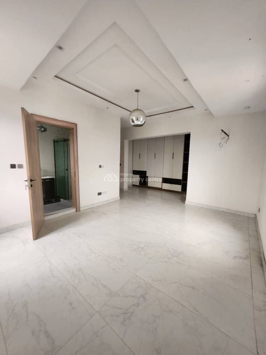 Well Built 3 Bedroom Apartment with an Elevator, Victoria Island (vi), Lagos, Flat / Apartment for Sale