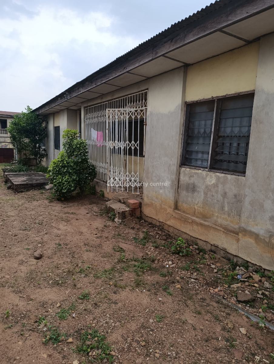 Twin Flat of 3 Bedroom Each with 4 Shops on 700sqm of Land Fenced, Obat Tower, Adegbayi, Alakia, Ibadan, Oyo, Block of Flats for Sale