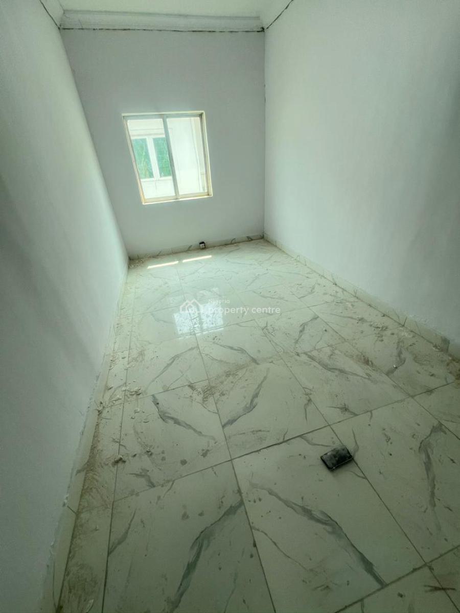 Shop to in a Commercial Area:, Off Emma Abimbola, Lekki Phase 1, Lekki, Lagos, Commercial Property for Rent