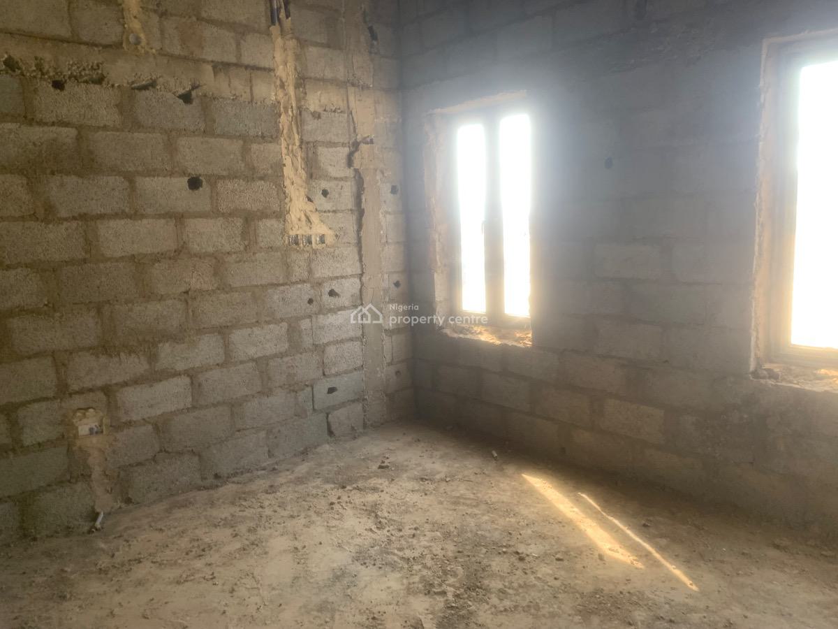 Distress of 4 Bedroom Terrace Duplexes, Street Behind Aduvie School, By Tipper Garage, Jahi, Abuja, Terraced Duplex for Sale