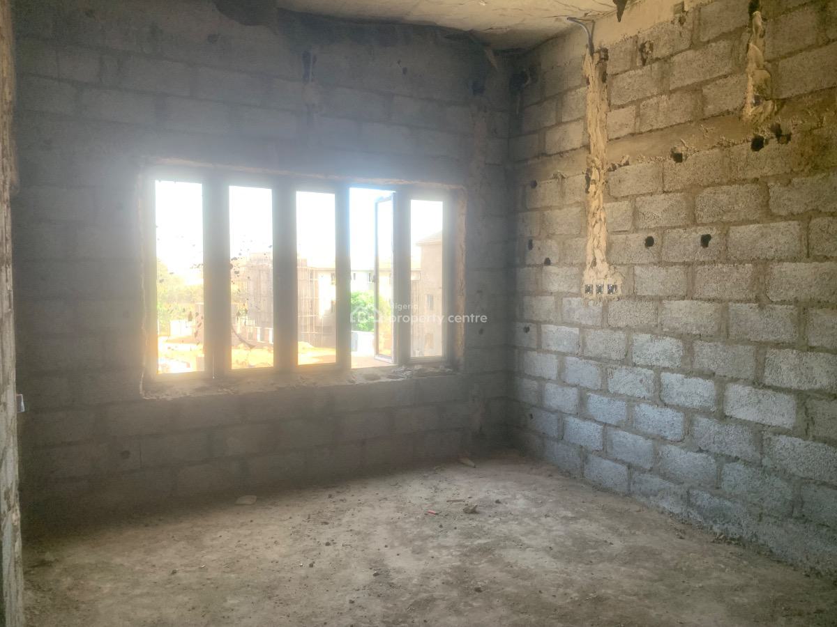 Distress of 4 Bedroom Terrace Duplexes, Street Behind Aduvie School, By Tipper Garage, Jahi, Abuja, Terraced Duplex for Sale