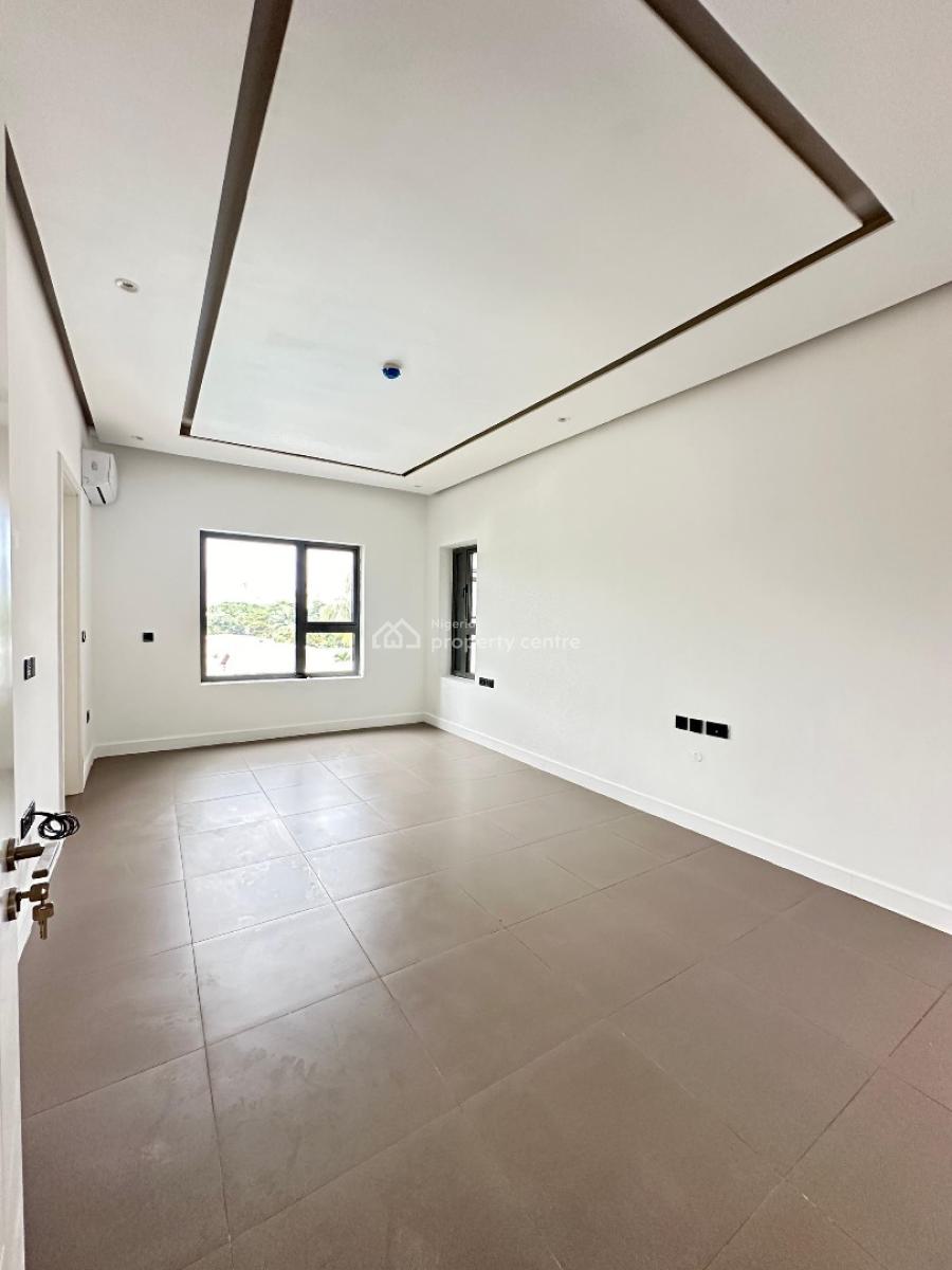 Luxuriously Built 3 Bedroom Apartment Suitable for Family Residence, Old Ikoyi, Ikoyi, Lagos, Flat / Apartment for Sale