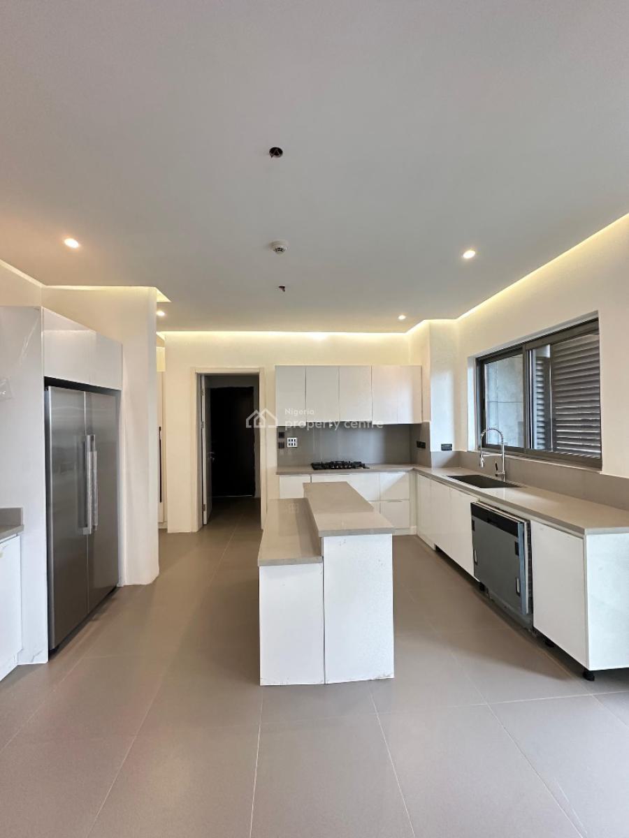 Luxuriously Built 3 Bedroom Apartment Suitable for Family Residence, Old Ikoyi, Ikoyi, Lagos, Flat / Apartment for Sale