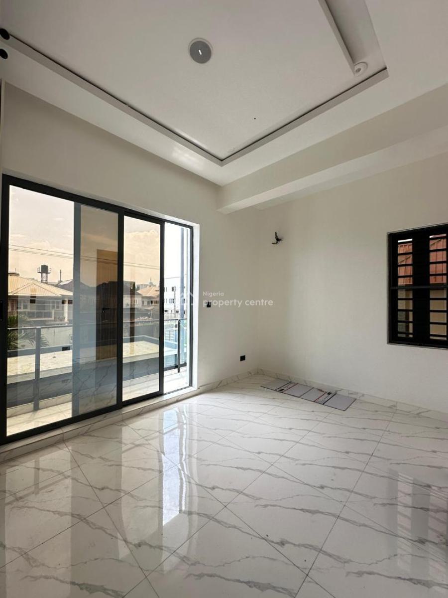 Lovely Built 3 Bedroom Apartment with an Elevator, Lekki Phase 1, Lekki, Lagos, Block of Flats for Sale