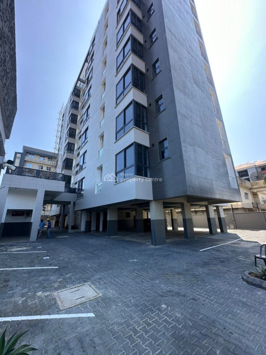 Exquisitely Built 3 Bedroom Apartment with Swimming Pool and Gym, Lekki Phase 1, Lekki, Lagos, Block of Flats for Sale