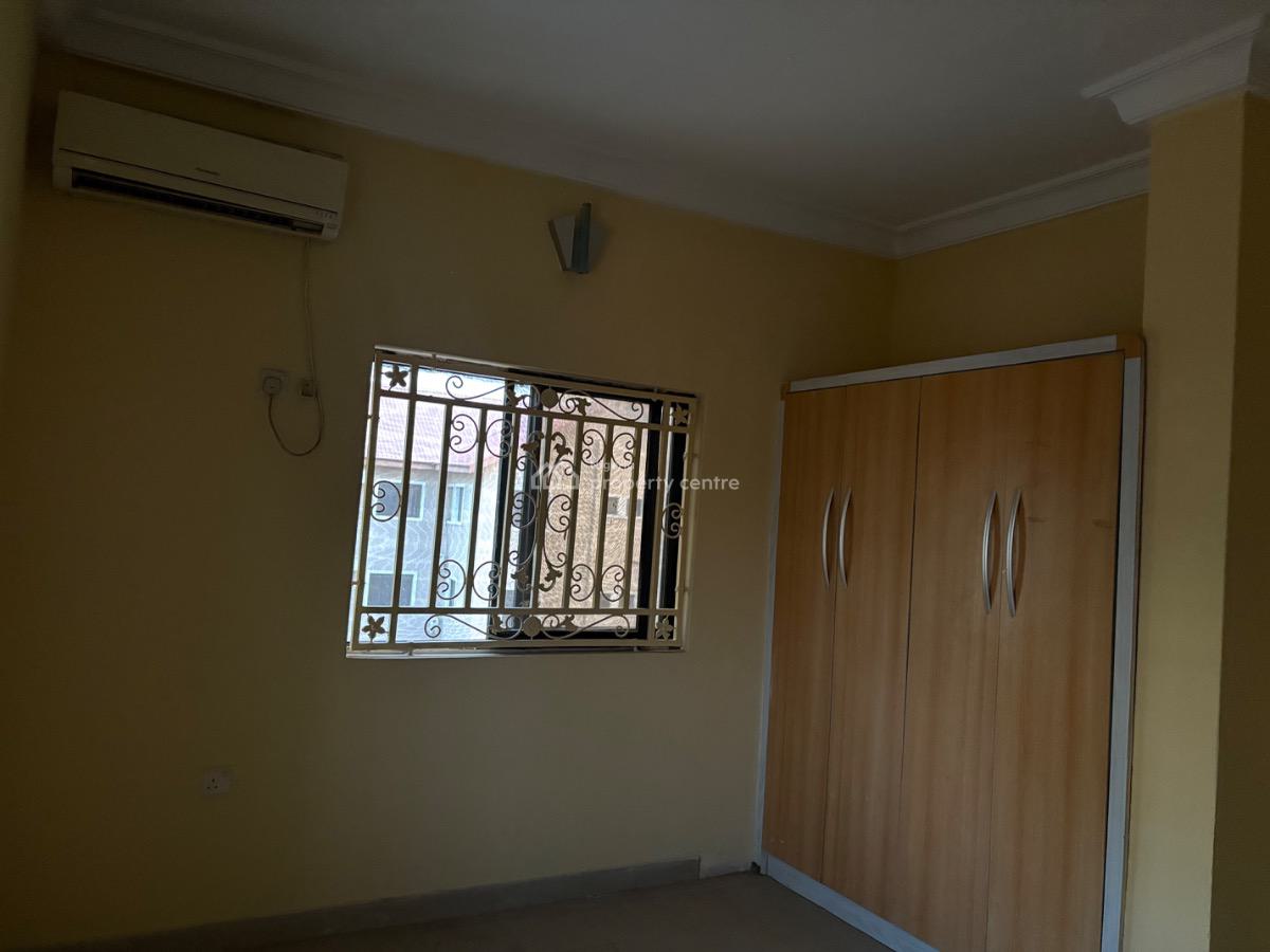 Very Neat 3 Bedroom Flat with Bq for Office Use Service with Ac, Wuse 2, Wuse 2, Abuja, Office Space for Rent