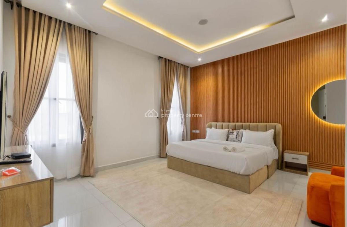 3 Bedroom Apartment, Ologolo, Lekki, Lagos, Flat / Apartment Short Let