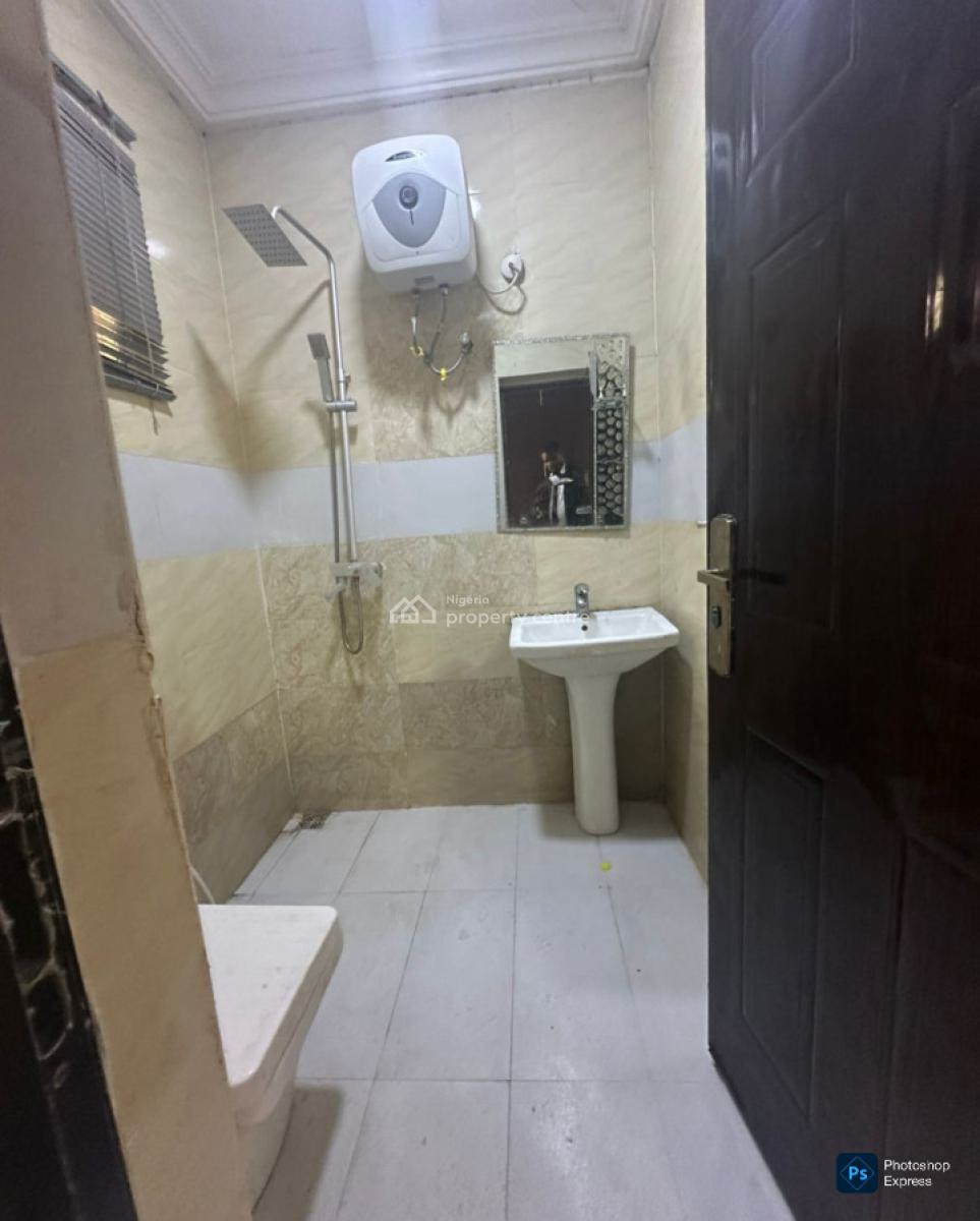 Spacious Cool Duplex with Bq Comes with 24hrs Light & Water Supply, Chevron Drive, Lekki, Lagos, Terraced Duplex for Rent