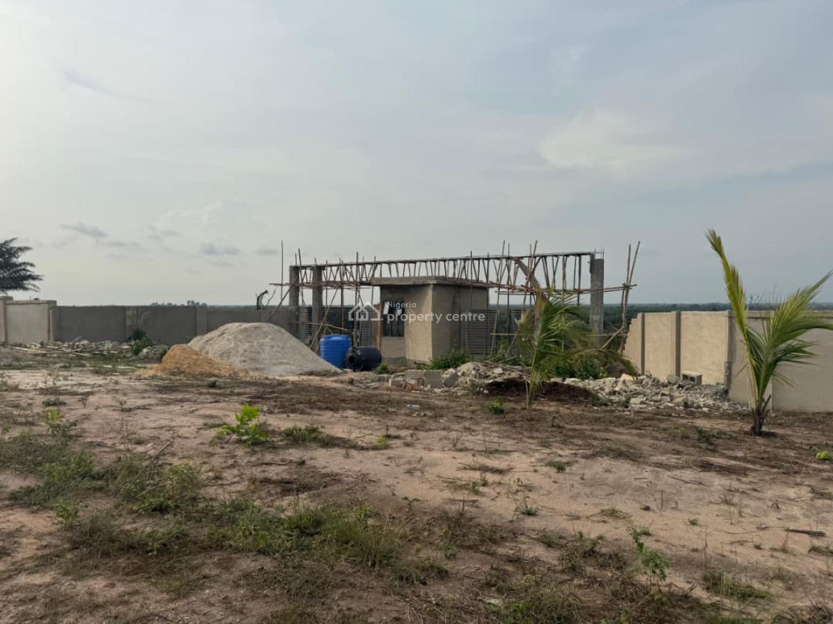 Buy and Build Land  30k per Sqm on Ogun State, Ikise, Omu Odogbolu (lagos/ogun Boundary), Km 46, Ogun, Residential Land for Sale