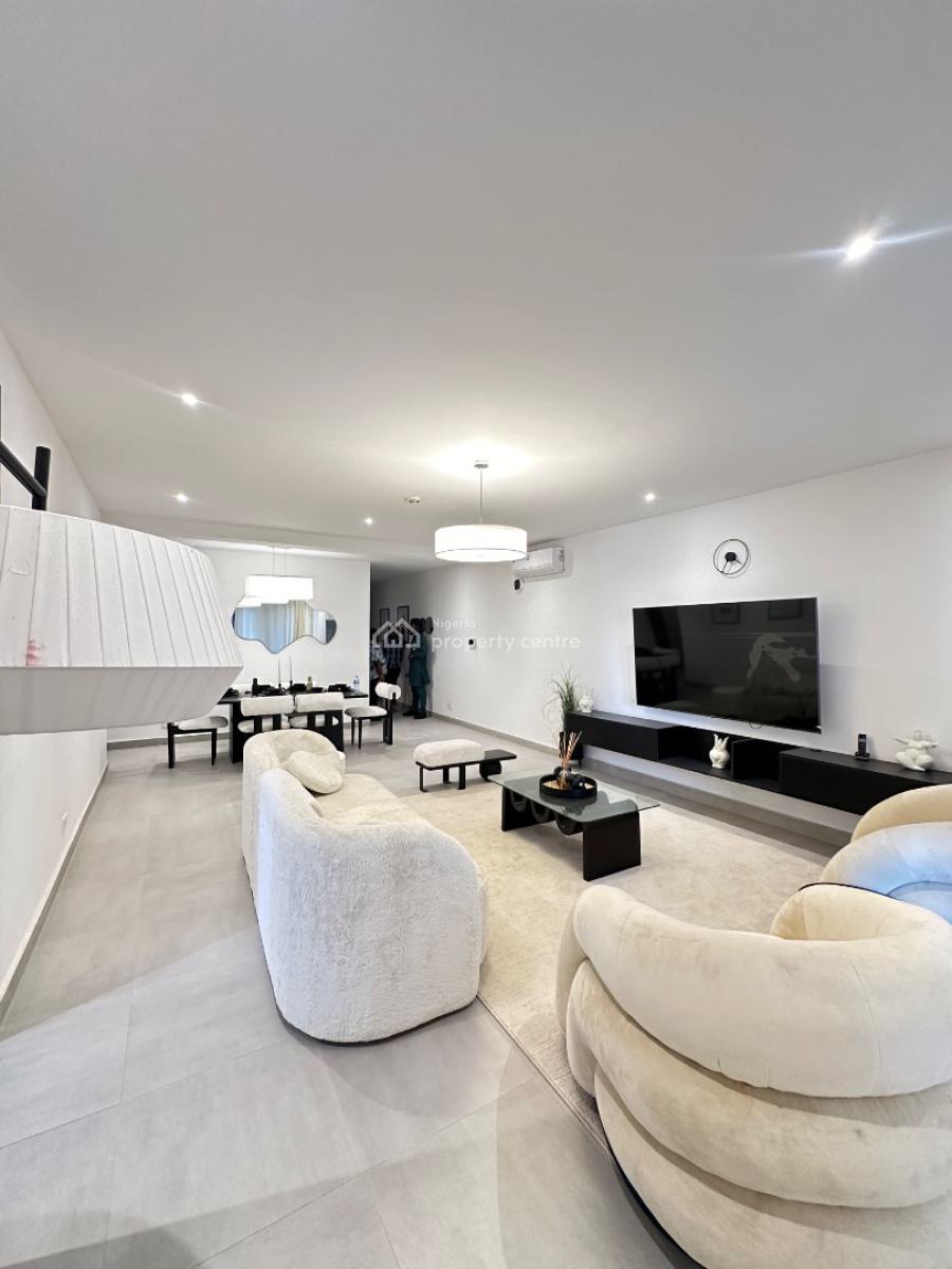 Spacious 2 Bedroom Apartment with Swimming Pool, Gym , Elevator, Lekki Phase 1, Lekki Phase 1, Lekki, Lagos, Block of Flats for Sale