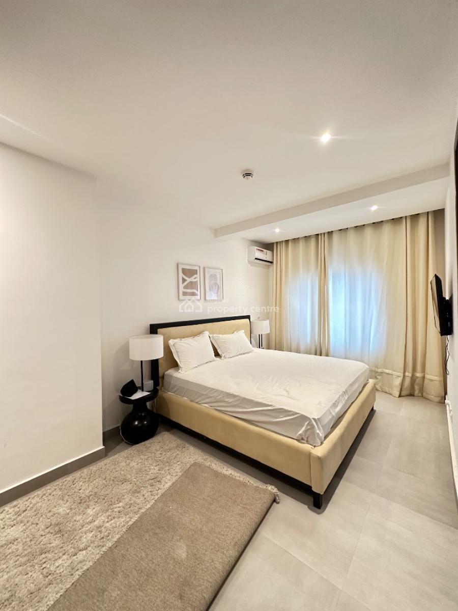 Spacious 2 Bedroom Apartment with Swimming Pool, Gym , Elevator, Lekki Phase 1, Lekki Phase 1, Lekki, Lagos, Block of Flats for Sale