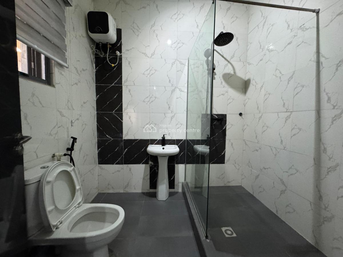 Fully Furnished 1 Bedroom Apartment, Lekki Phase 1, Lekki, Lagos, Mini Flat (room and Parlour) for Sale