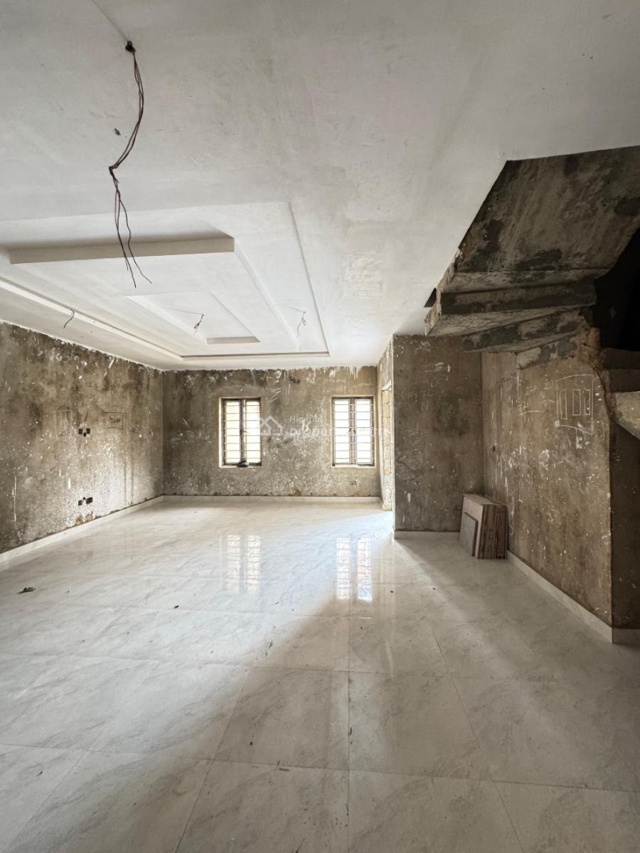 3 Bedroom  Spacious. Apartment, Surulere Lagos, Surulere, Lagos, Flat / Apartment for Sale