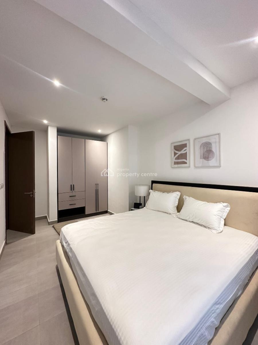 Aesthetically 3 Bedroom Apartment with an Elevator,pool,gym, Lekki Phase 1, Lekki, Lagos, Flat / Apartment for Sale