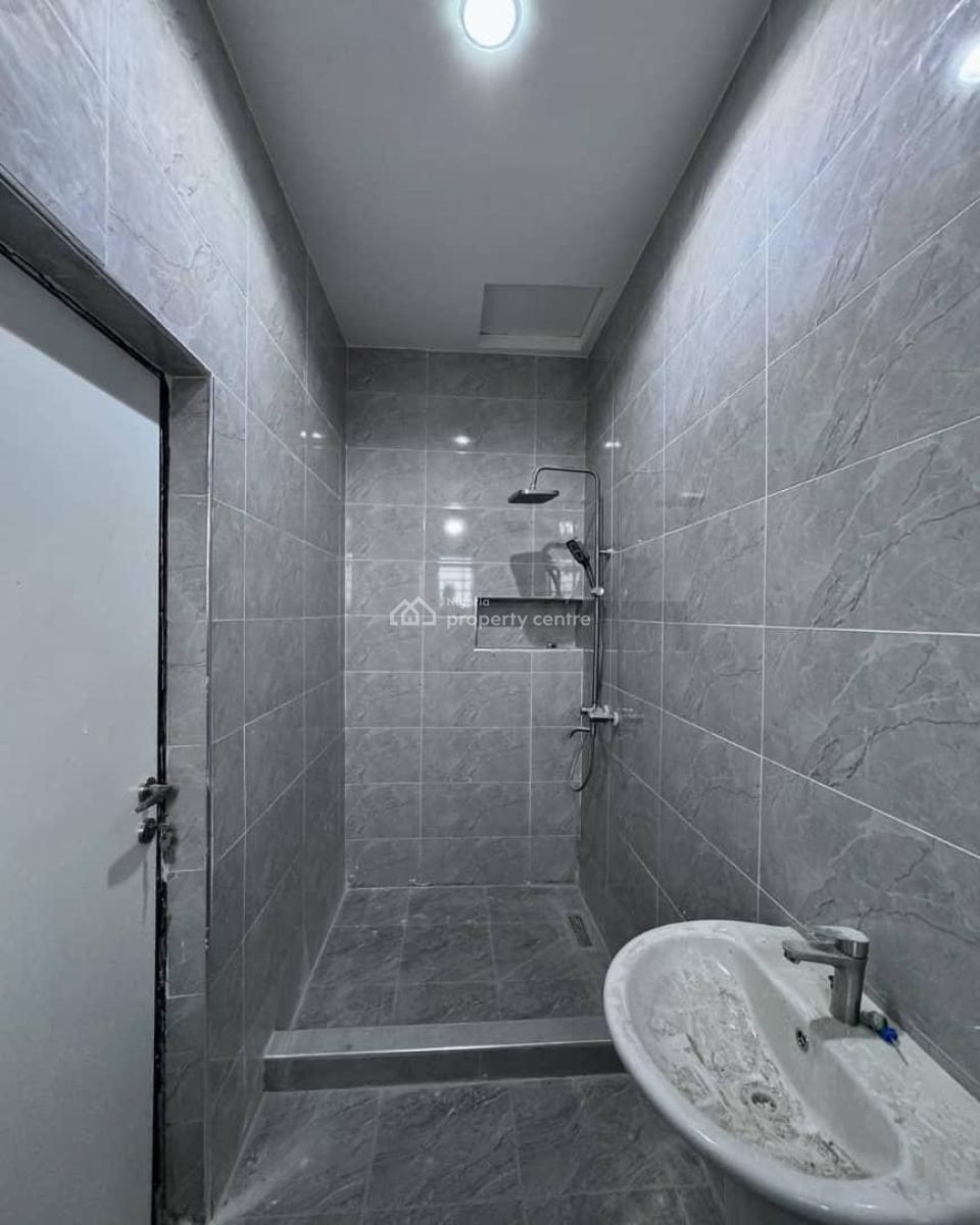 Luxury 7 Bedroom Detached Duplex ( Stand Alone) in Utako, Utako, Abuja, Detached Duplex for Sale