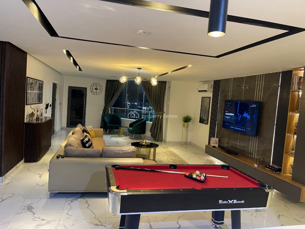 Elegant Waterfront 3-beds Apartment with Pool, Snooker & Gym, Located at Admiralty Way, Lekki Phase 1, Lekki, Lagos, Flat / Apartment Short Let