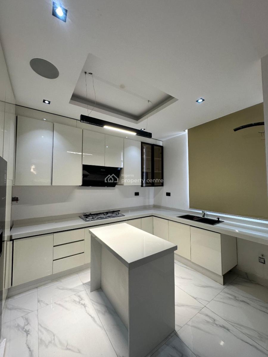 Extremely Luxury 2 Bedroom Apartment with a Swimming Pool, Gym Area, Lekki Phase 1, Lekki, Lagos, Flat / Apartment for Sale