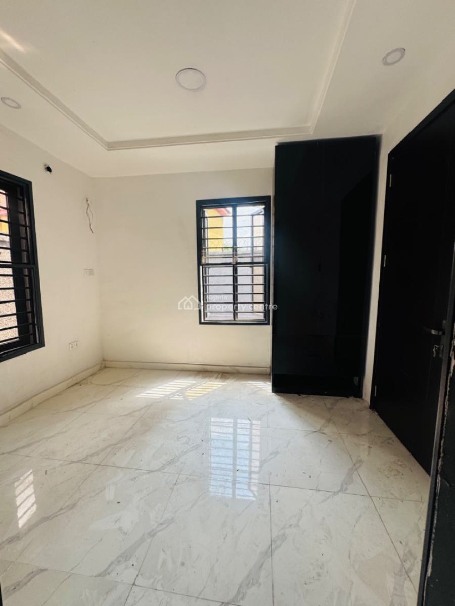 Luxurious Built 2 Bedroom Apartment for Your December Airbnb, Maryland, Lagos, Flat / Apartment for Sale